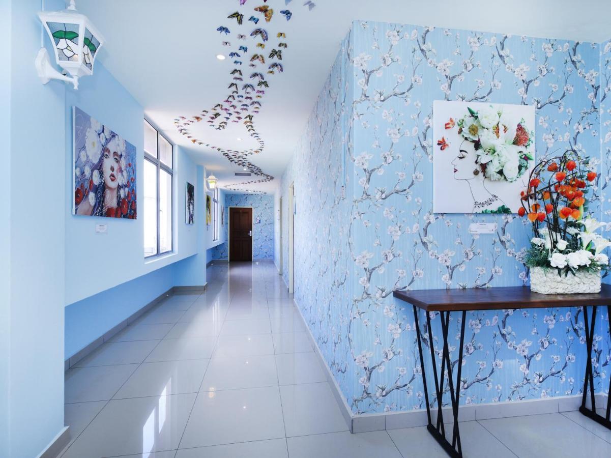 เรนทรี บูติก โฮเทล Hotel กาจัง ภายนอก รูปภาพ